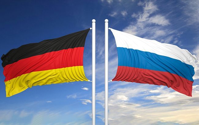 Німеччина та Росія масово висилають дипломатів одна одної зі своїх країн