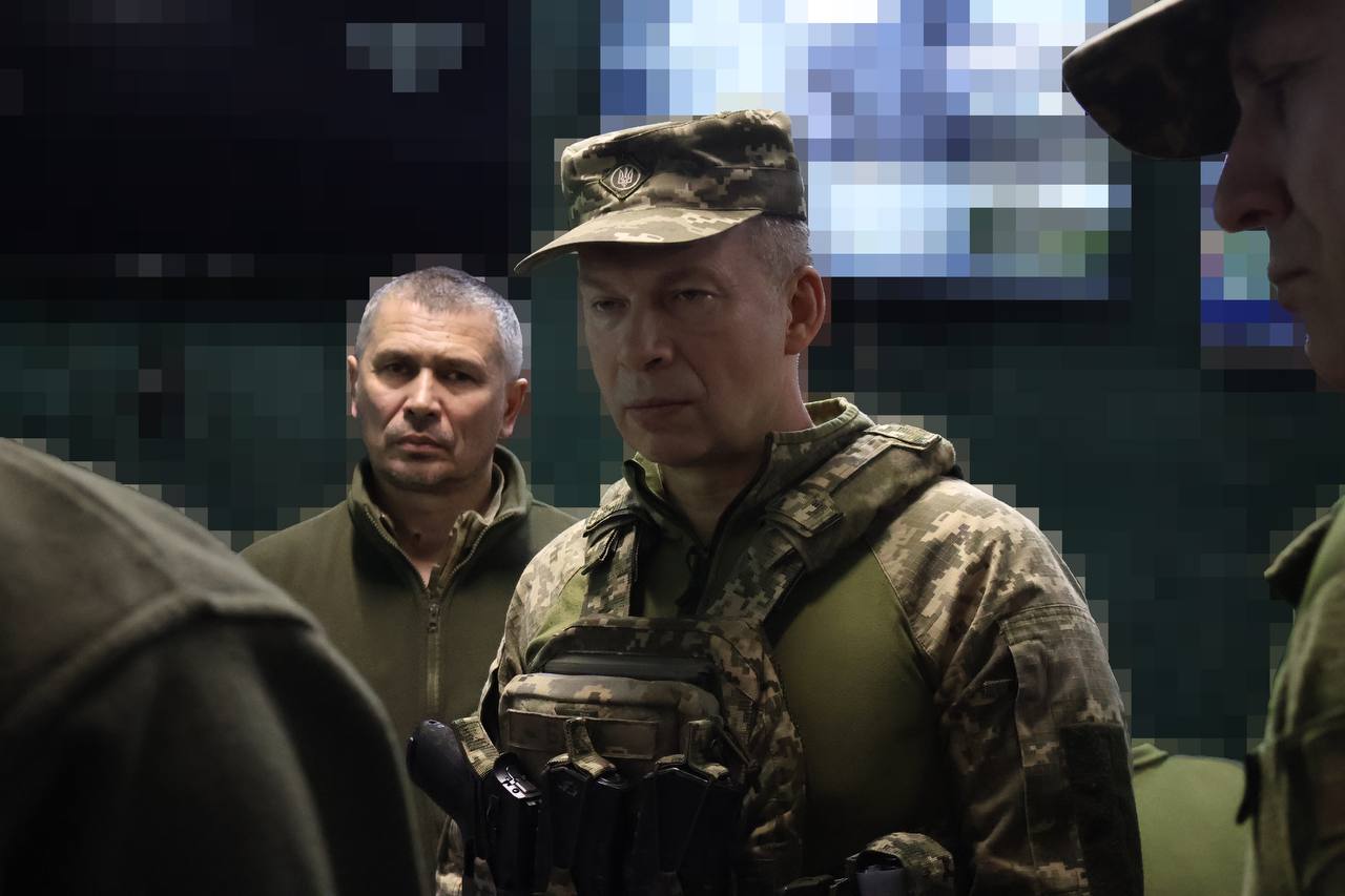 Окупанти застосовують тактику випаленої землі в Бахмуті, – Сирський