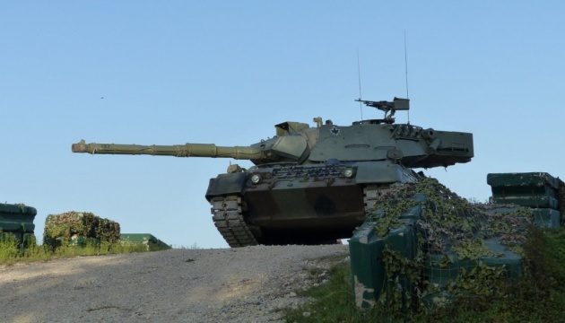 Німецьке оборонне підприємство просить в уряду дозвіл на постачання танків в Україну