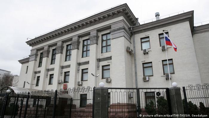Росія підтвердила, що перед евакуацією дипломати спалювали документи