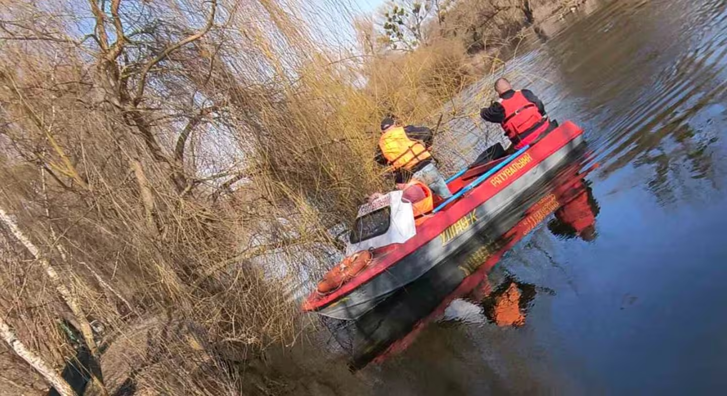 На Львівщині в річці знайшли тіло невідомого чоловіка: деталі