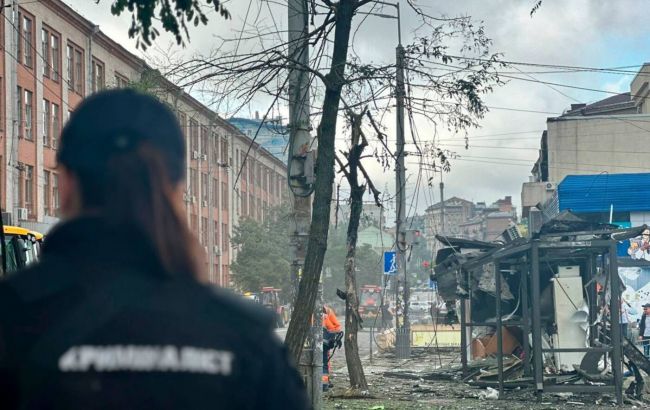 Нічний обстріл Києва: зросла кількість потерпілих (фото)