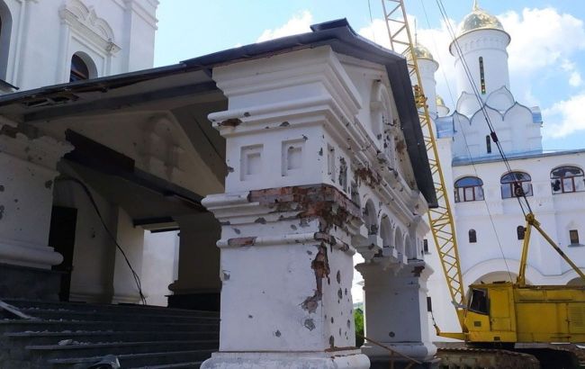 Україна евакуювала групу людей зі Святогірської Лаври