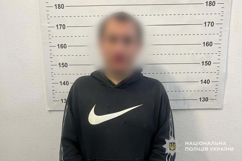 У Тернополі чоловіка затримали за пограбування магазину