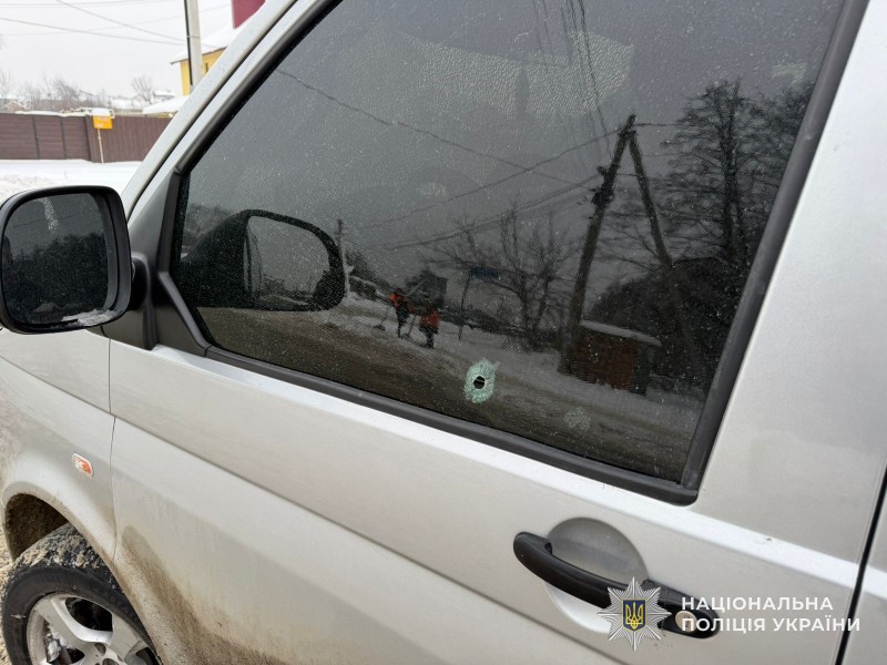 На Львівщині розшукують чоловіка, який обстріляв мікроавтобус ТЦК
