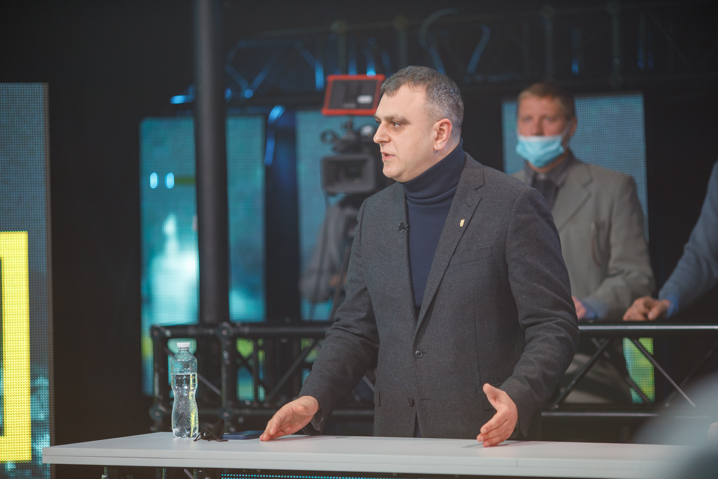 Львів перетворився на кредитного наркомана, - Любомир Мельничук