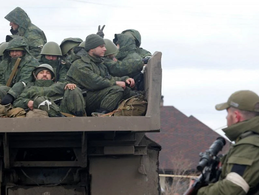 На Луганщині окупанти викликають вчителів з відпусток, щоб вручити їм повістки – Гайдай