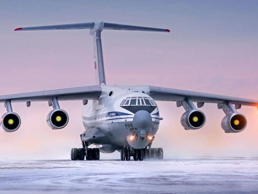 Падіння Іл-76 у Бєлгороді. Росія каже, що везли полонених на обмін, Україна – відреагувала