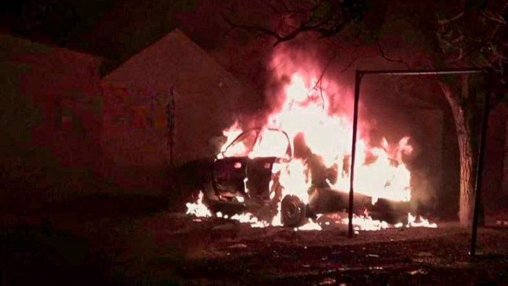 У Бердянську підірвали автомобіль голови окупаційної ради міста, – ЗМІ (фото)