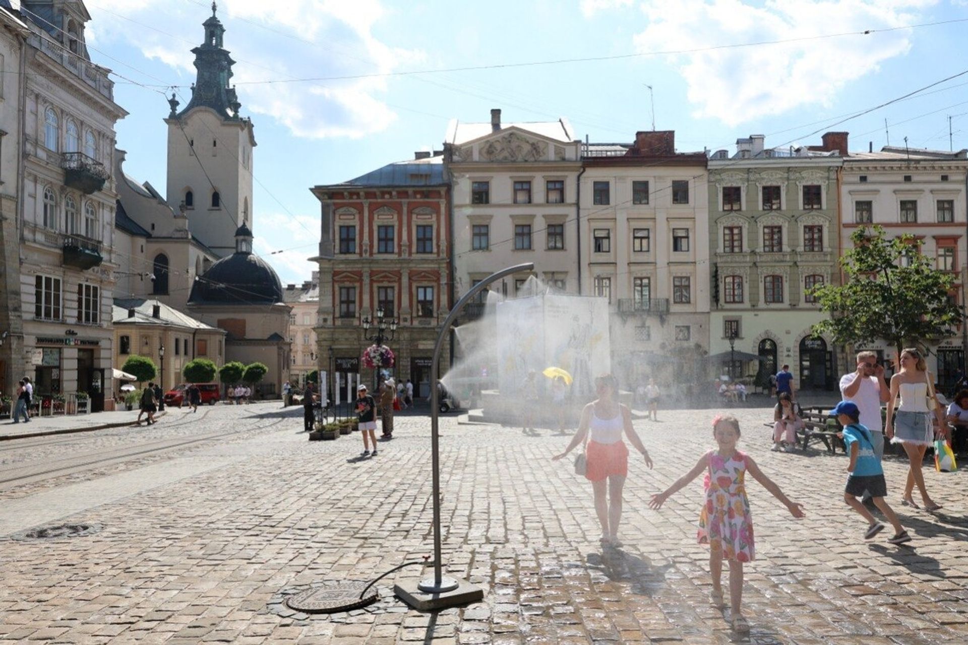 Синоптики здивували прогнозом погоди на Львівщині у перший день липня