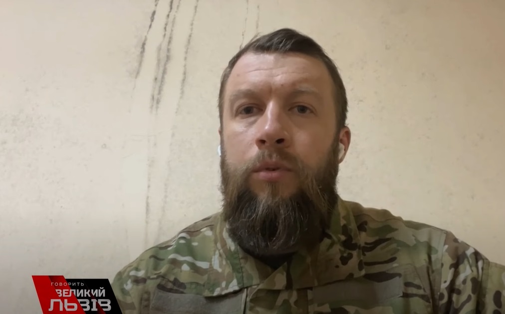 "Азовці" дуже рідко потрапляють під обмін, ворог боїться їх відпускати, - екскомандир полку