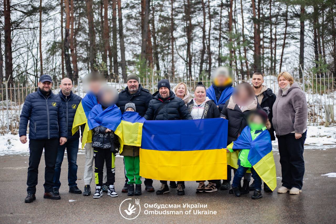 Ще вісім дітей вдалося повернути на підконтрольну Україні територію
