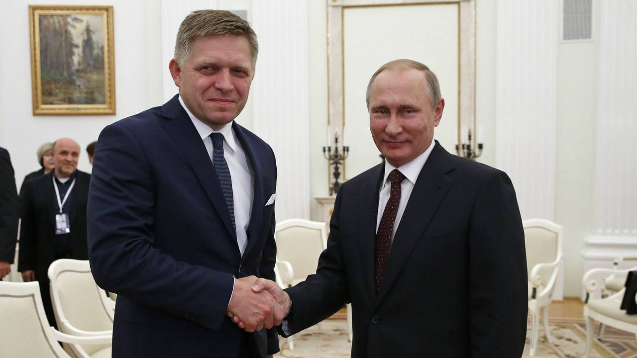 Прем'єра Фіцо поранили під час стрілянини у Словаччині, – ЗМІ