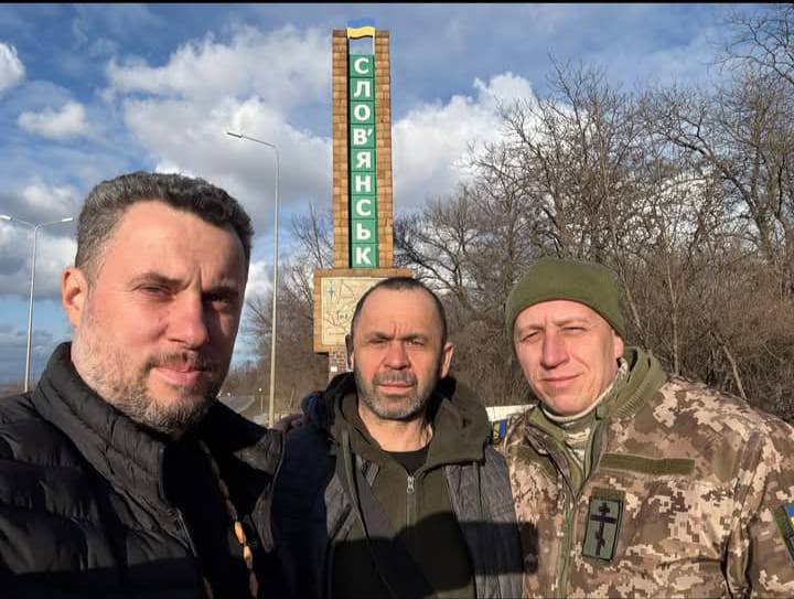 На Буковині невідомі напали на будинок капелана ПЦУ