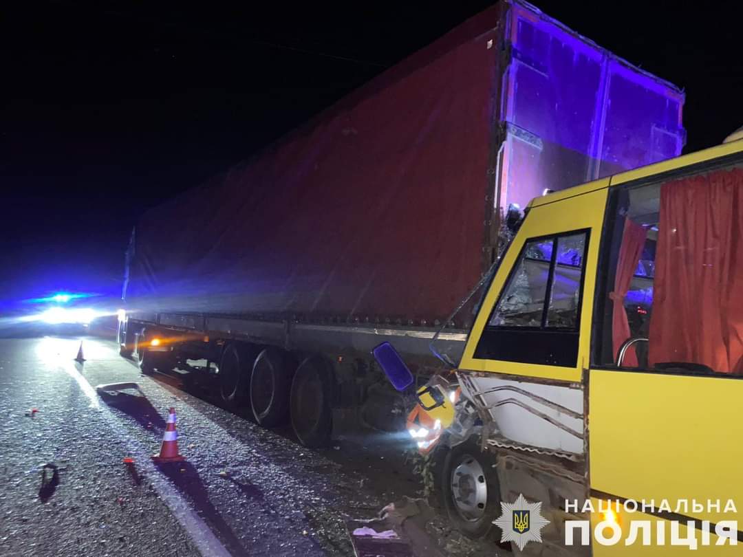 ДТП з військовими на Львівщині: поліція повідомила деталі
