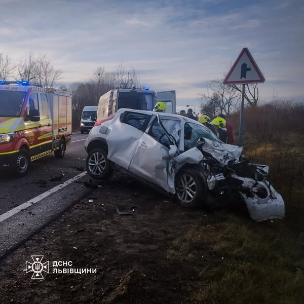 Смертельне ДТП на Львівщині: двоє загиблих