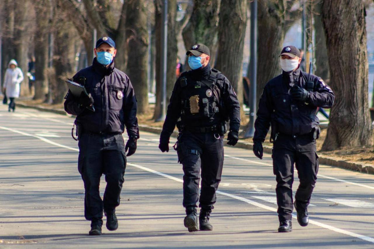 Нові правила - закриті парки та майданчики