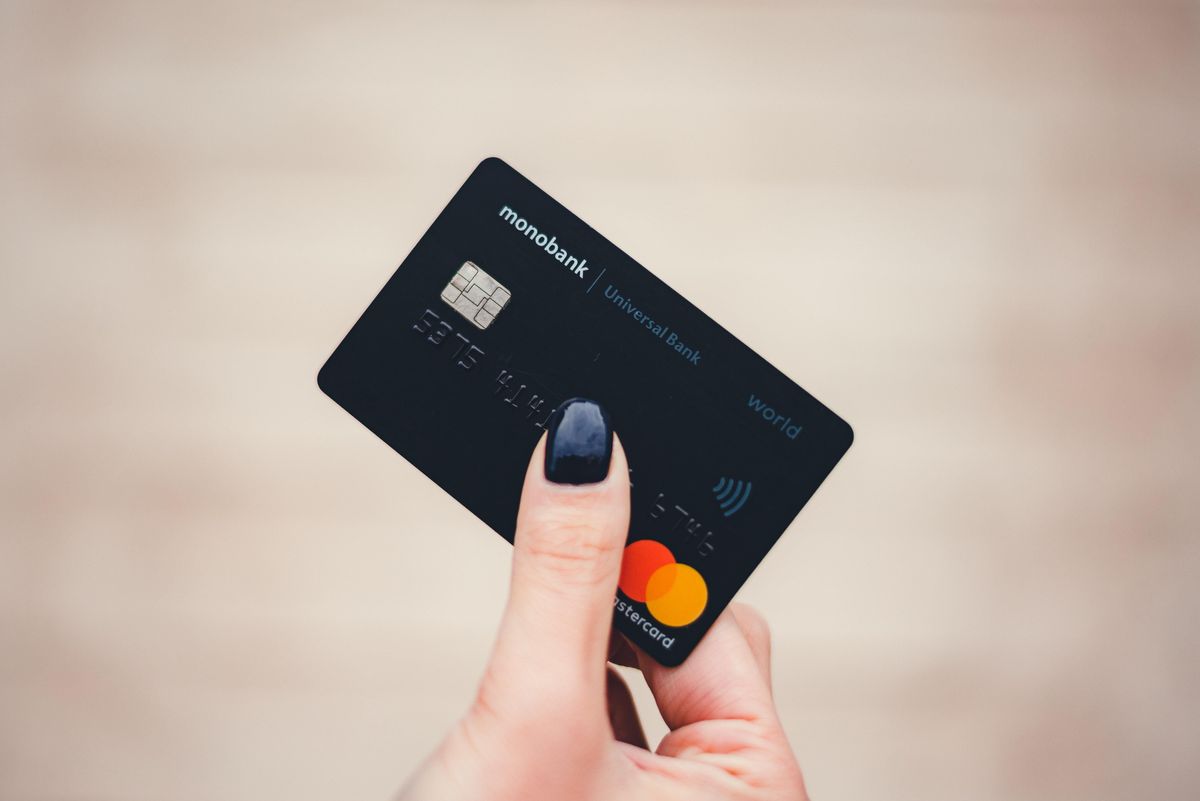 У Monobank застерегли через проблеми з певними картками: що відомо