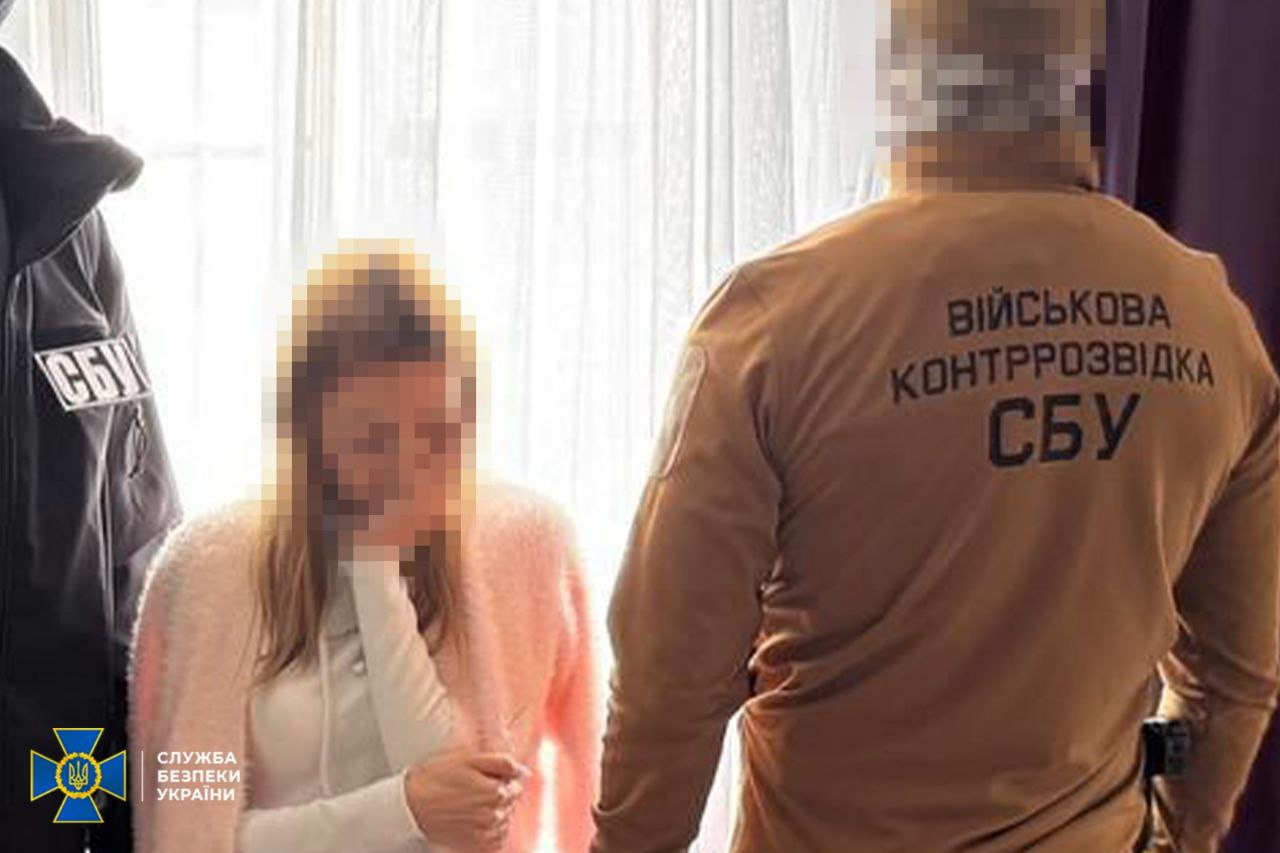 Готувала ракетний удар по базі морпіхів ЗСУ: на Одещині затримали 39-річну агентку РФ (фото)