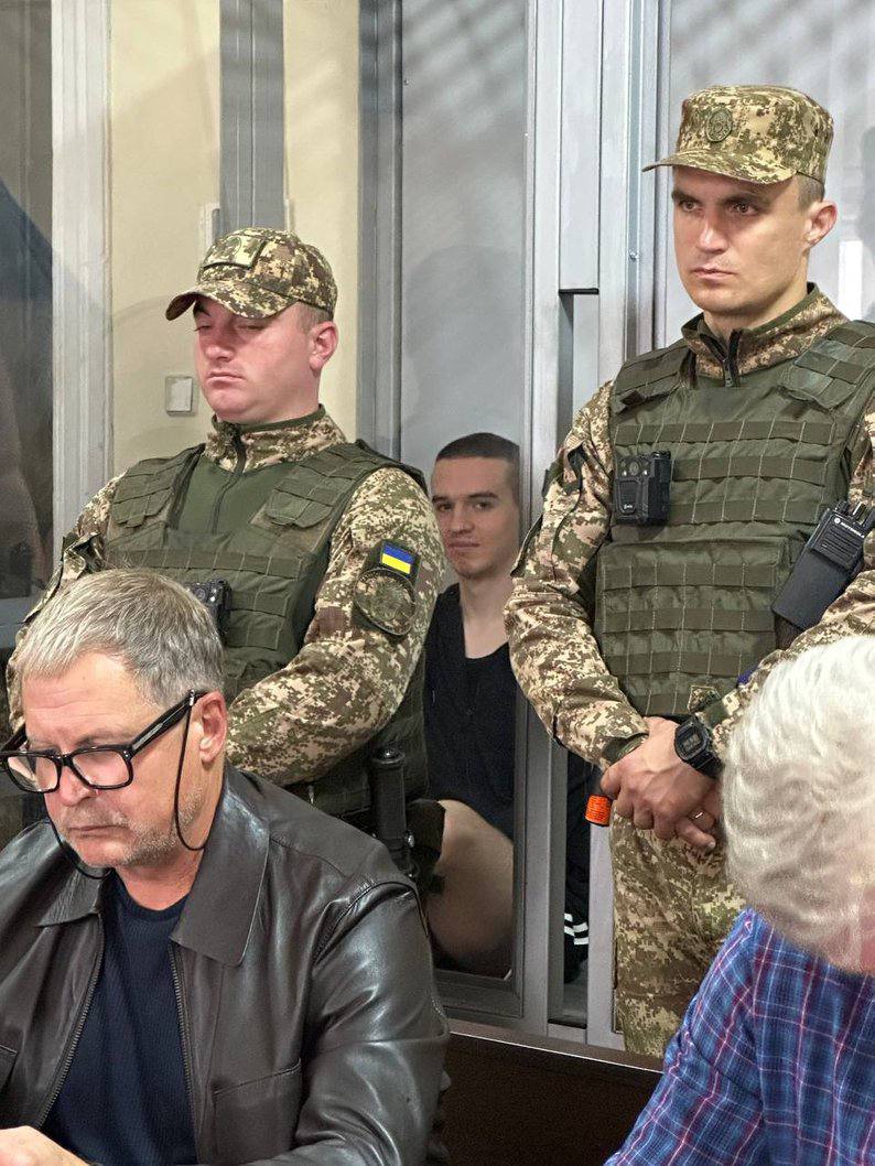 Суд у Львові продовжив арешт В’ячеславу Зінченку у справі вбивства Ірини Фаріон