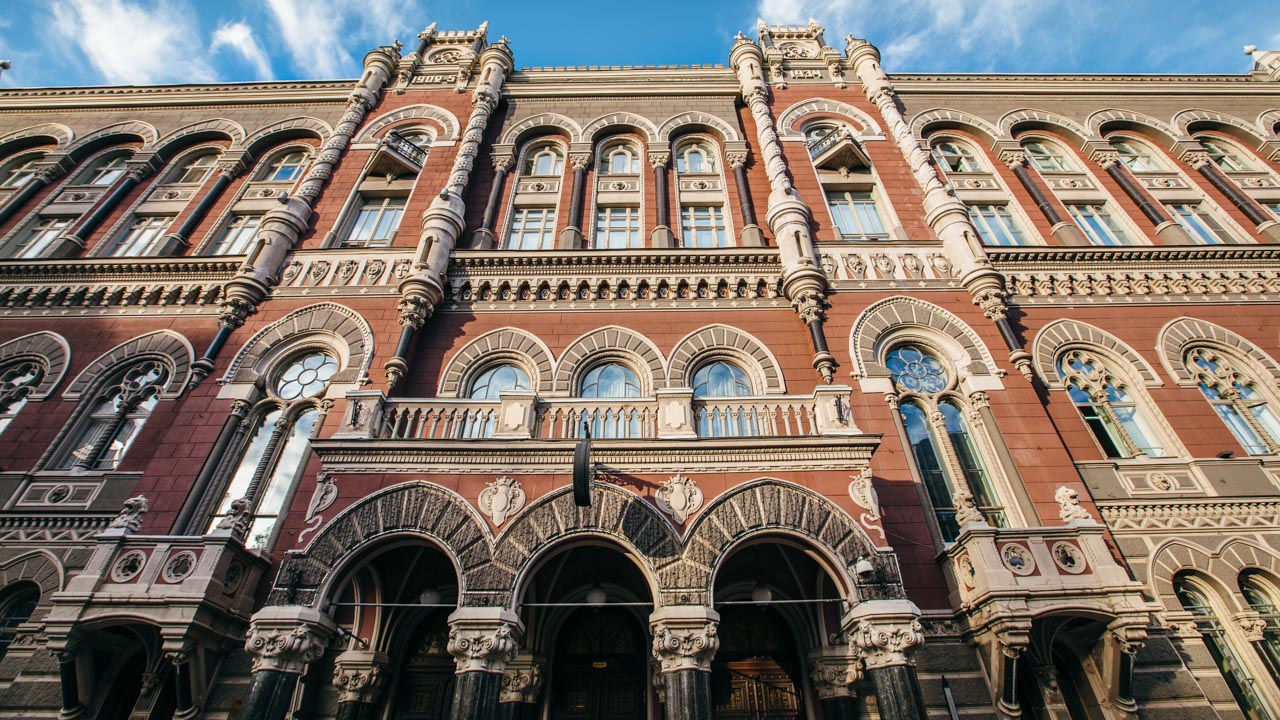 Нацбанк оприлюднив графіки роботи банків і платіжних систем на Новий рік і Різдво