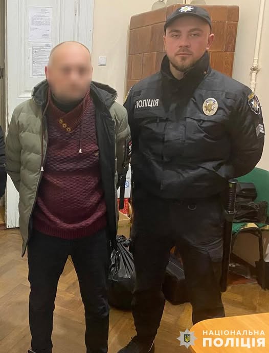 У Радехові чоловік поранив ножем співмешканку та її 14-річного сина, який заступився за неї
