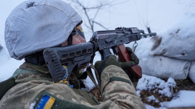 Українцям видадуть зброю через напад Росії