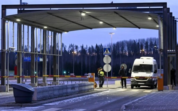 Фінляндія закриє два пункти пропуску з Росією