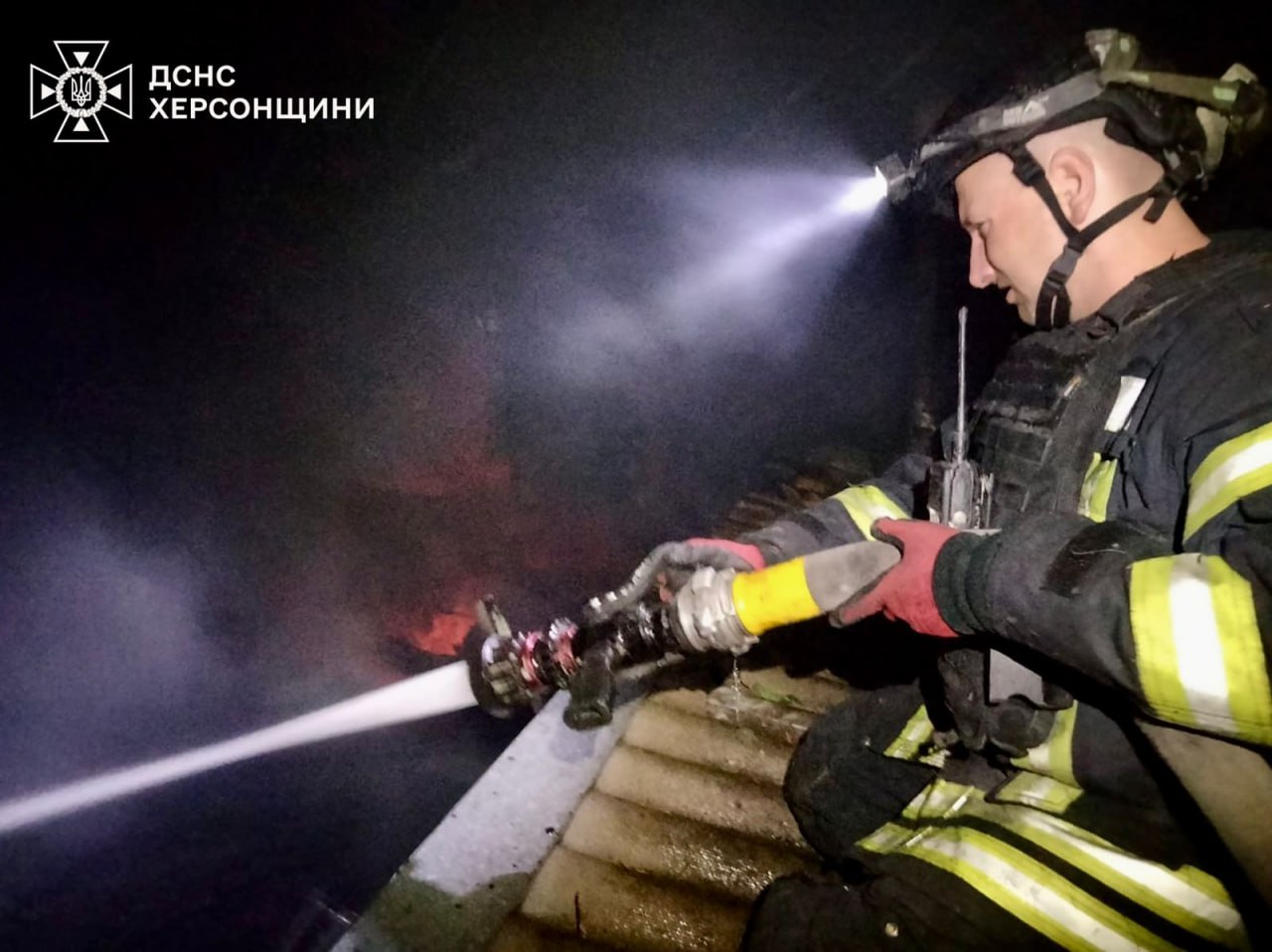 Війська РФ обстріляли Херсон: загинув чоловік, четверо поранених