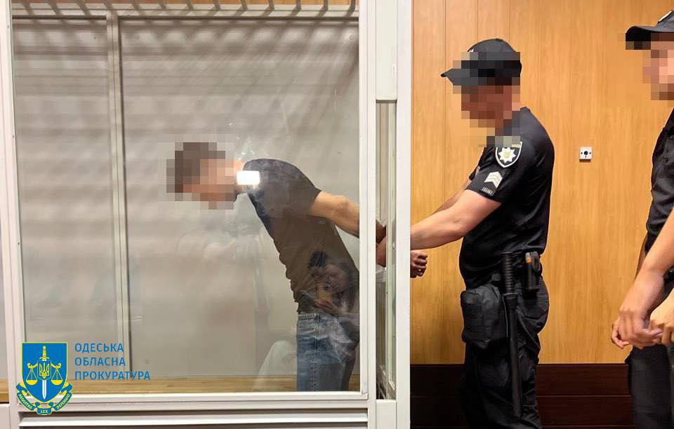 Вбивство 7-річної дівчинки в Одесі: суд узяв під варту підозрюваного (фото)
