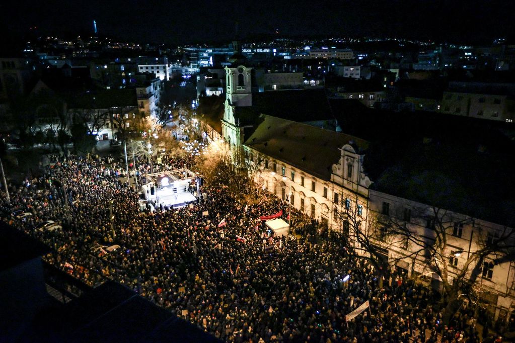 У Словаччині пройшли масові протести проти уряду проросійського прем'єра Роберта Фіцо