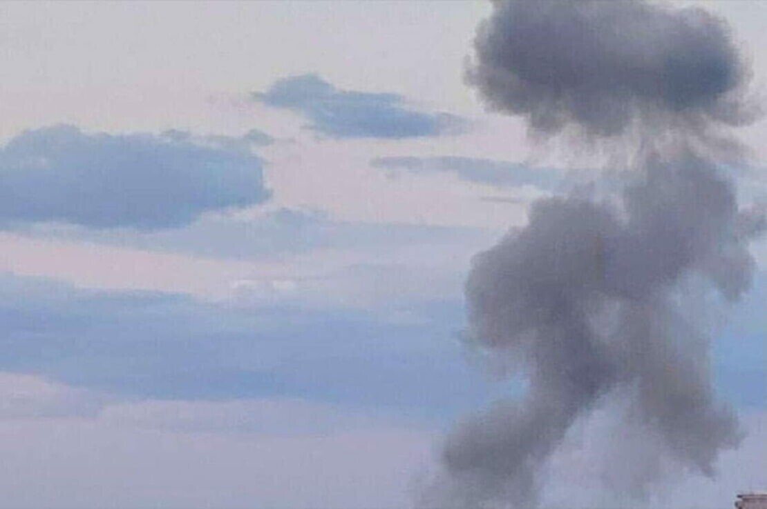 Росіяни вдарили по житловій забудові в центрі Харкова, виникла пожежа