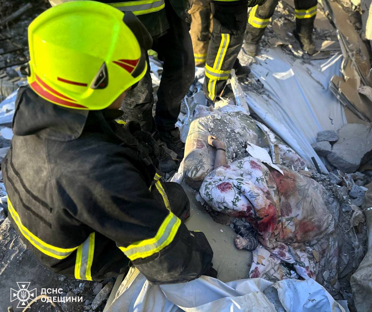 Мама з немовлям: кількість жертв в Одесі зросла до восьми. Оновлено (від 18:16)