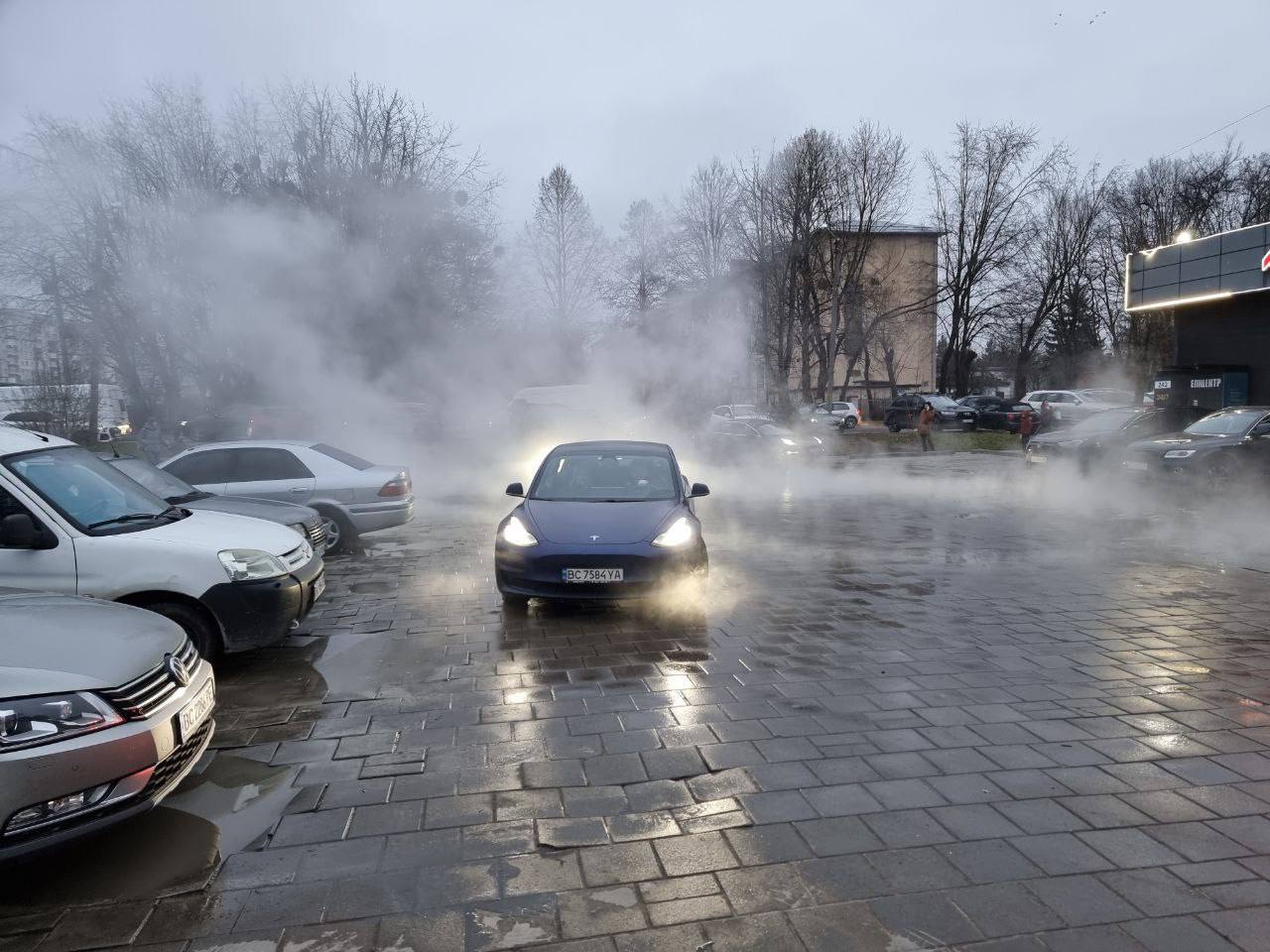 У Львові частина мешканців без тепла і гарячої води: що сталося