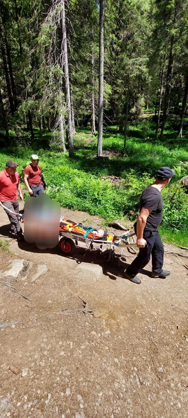 При сходженні на Говерлу травмувалися дві жінки: одну знайшли випадково