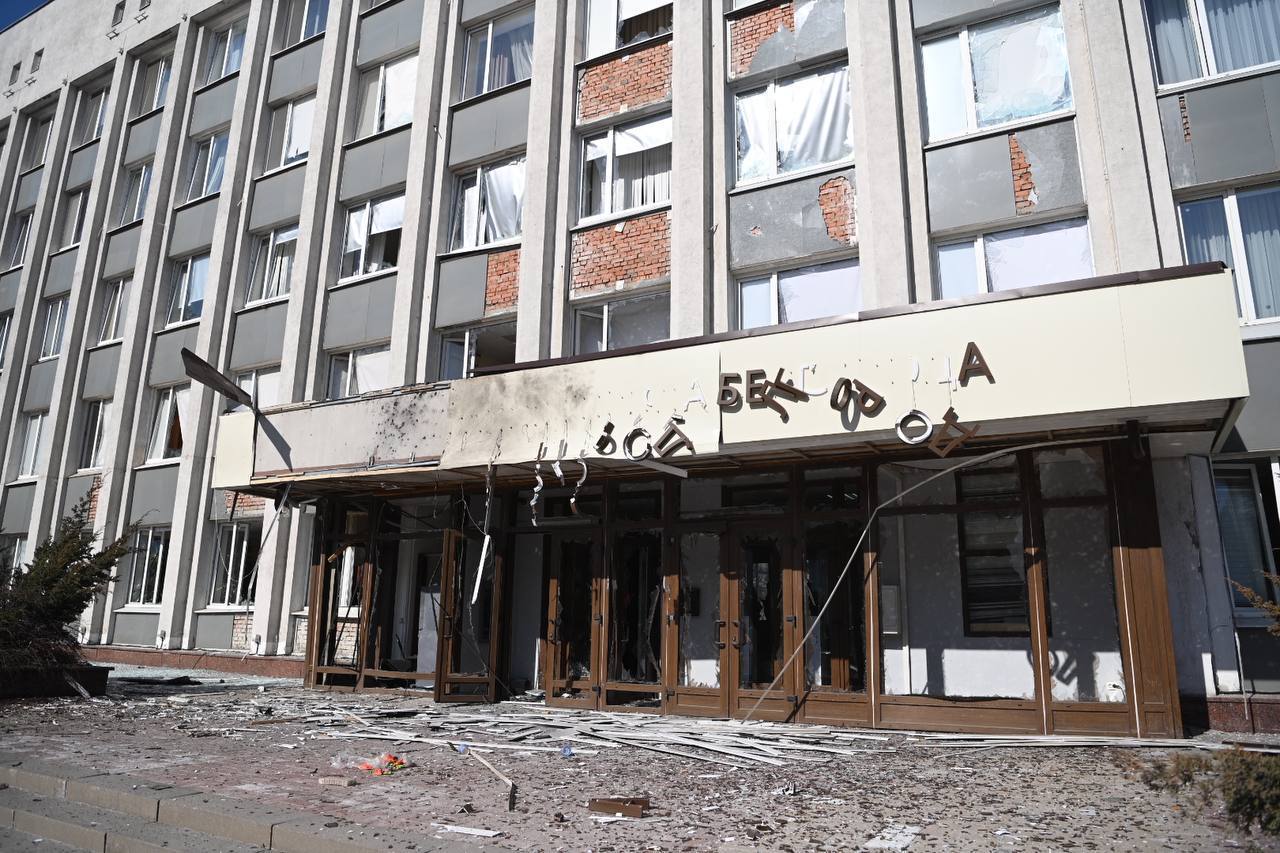 У Бєлгороді безпілотник врізався в міську адміністрацію