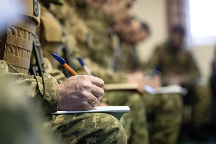 В Україні запровадили нові правила бронювання працівників для підприємств: що змінюється