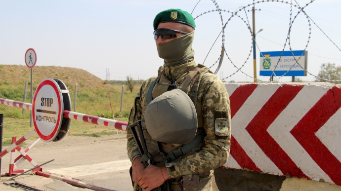 Карантин: Змінено правила в’їзду в Україну з окупованих територій