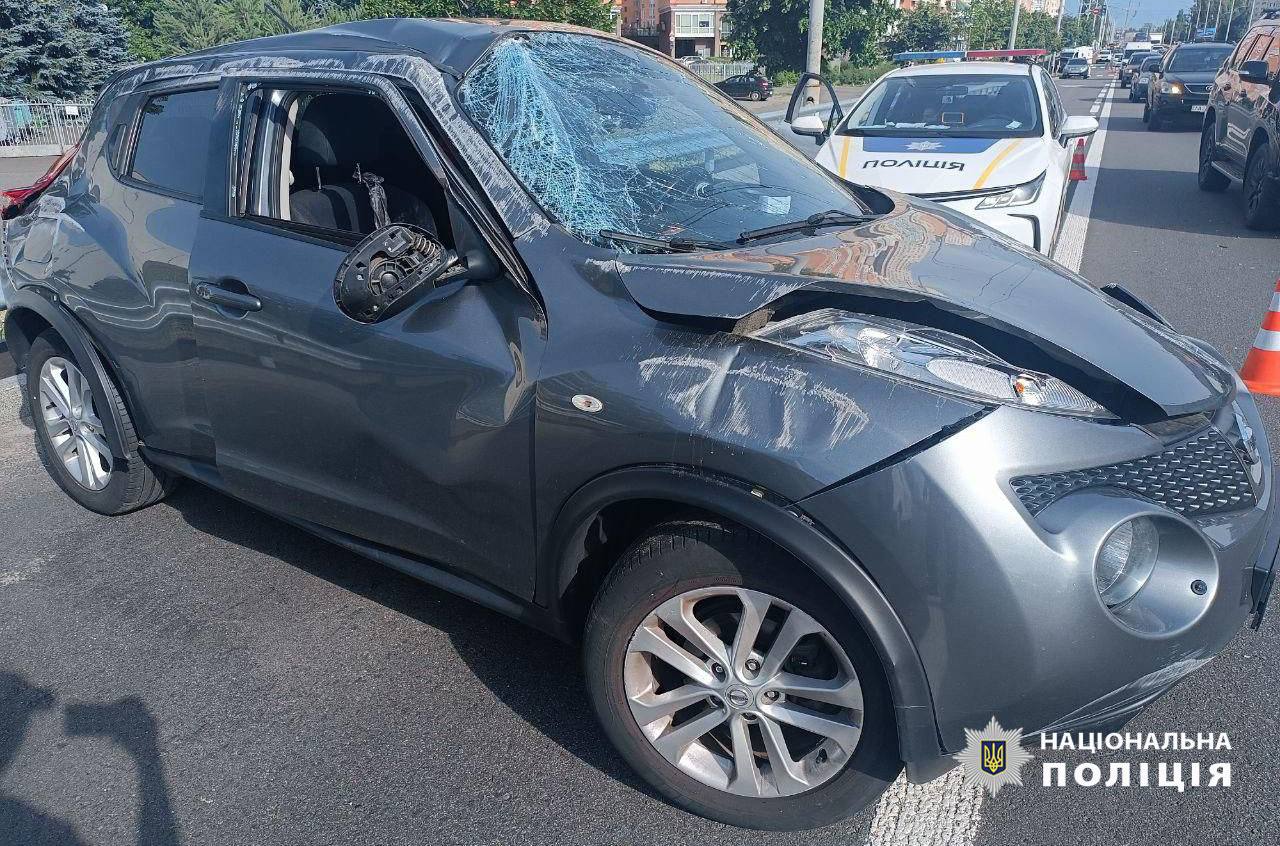 У Києві «швидка» поспішала на ДТП, але потрапила в аварію: травмована вагітна жінка