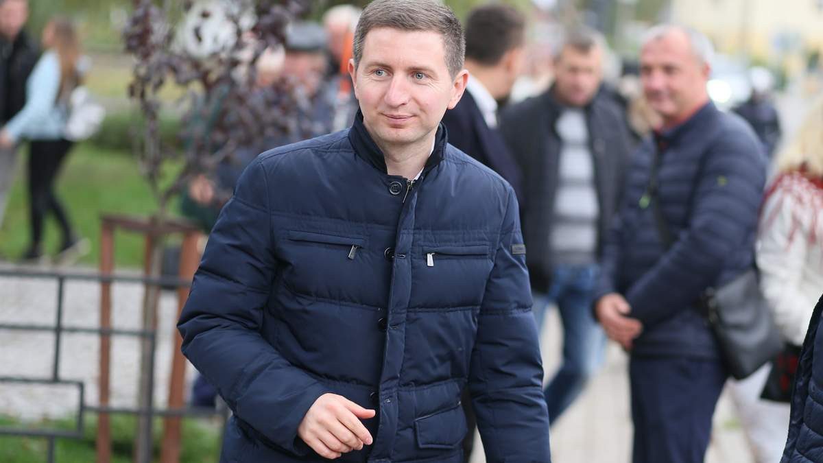 Антивакцинатор Стахів вийшов із СІЗО та поїде в лікарню