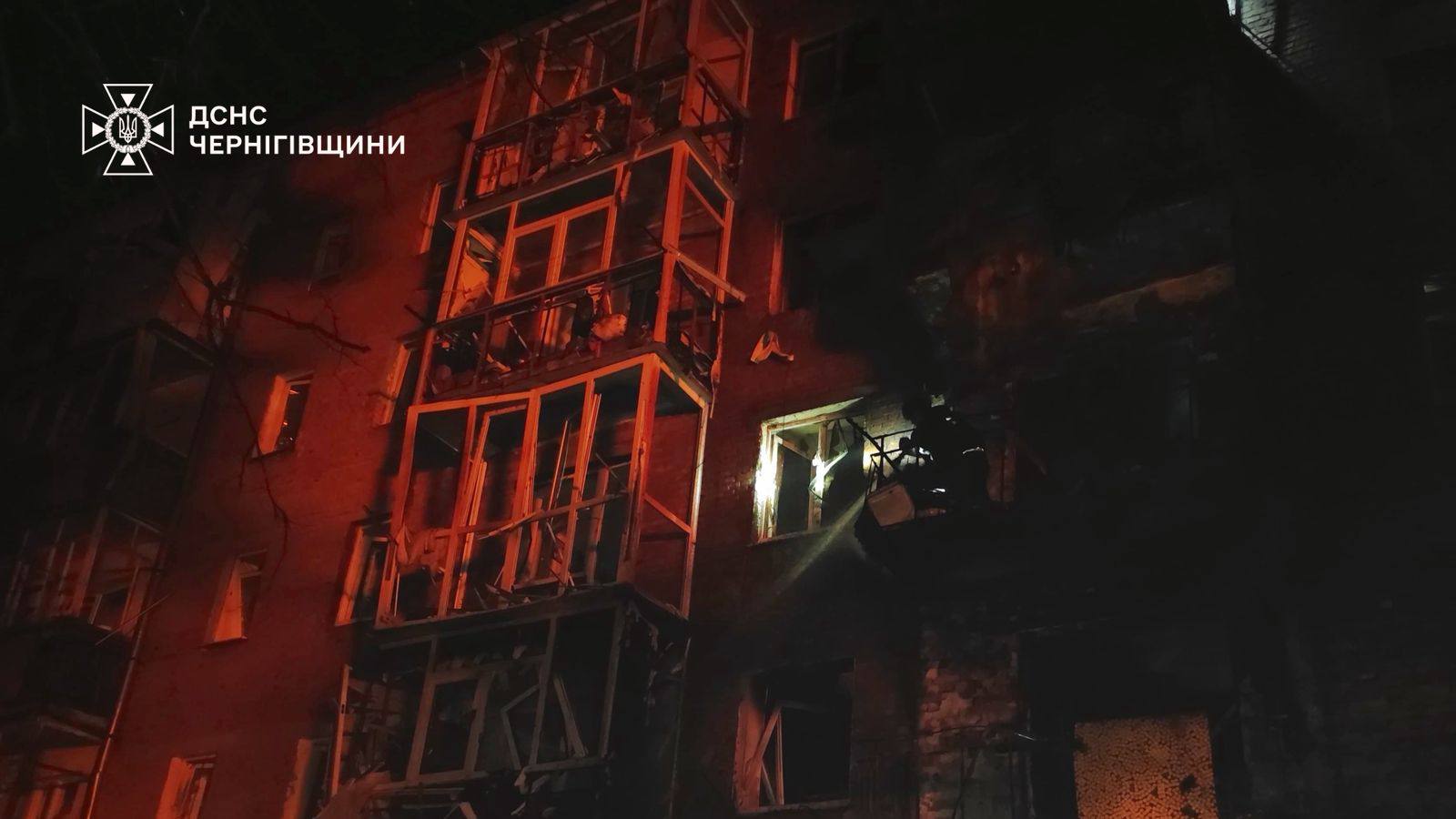 Вночі окупанти вдарили дронами по Ніжину: з'явилися фото з місць вибухів