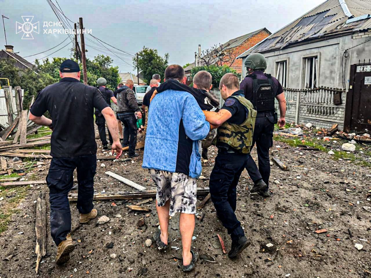 Росія вдарила по Харківщині КАБами: постраждала дитина (фото)