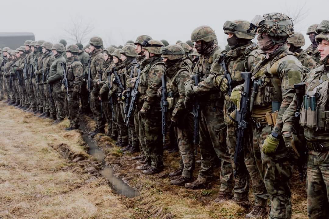 У Польщі підтвердили, що військові країн Заходу перебувають в Україні