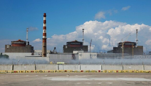 Війська РФ обстріляли Запоріжжя: на ЗАЕС пошкоджена лінія живлення