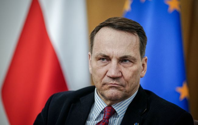 Угорщина блокує початок переговорів про вступ України до ЄС, – Сікорський