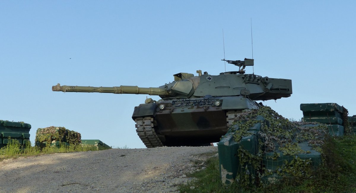 Танки Leopard, радар для ППО та безпілотники. Україна отримала від Німеччини пакет допомоги
