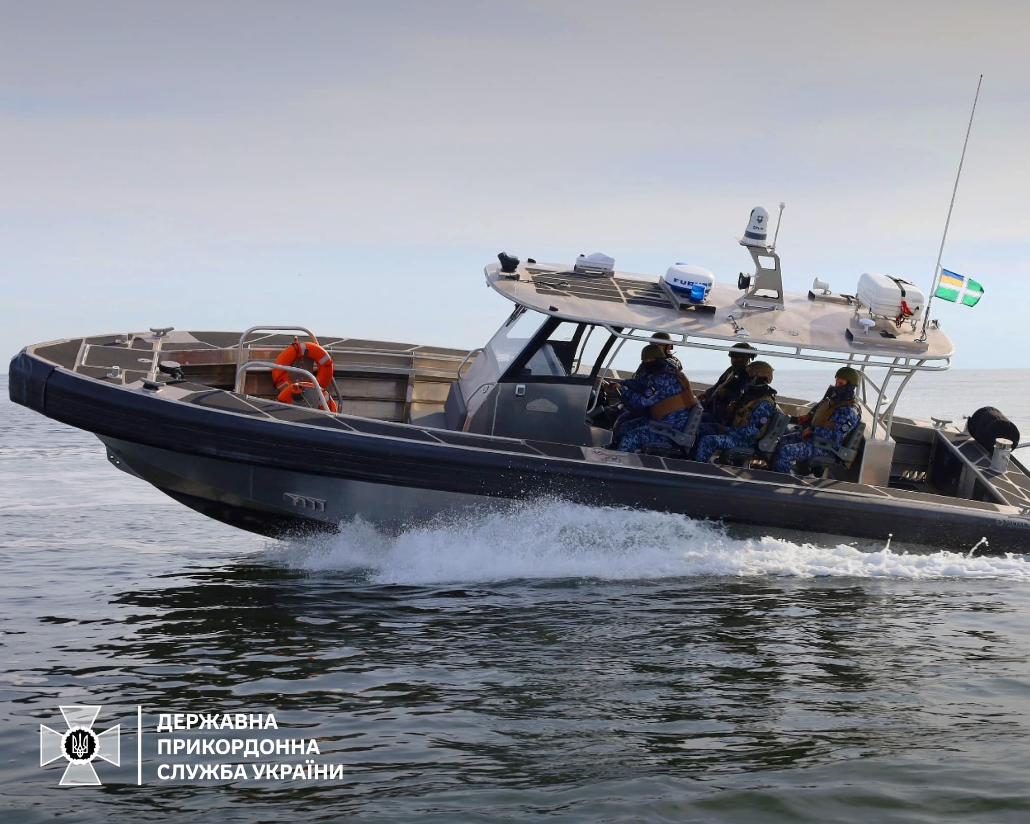 Українські прикордонники отримали від США швидкісні катери Metal Shark