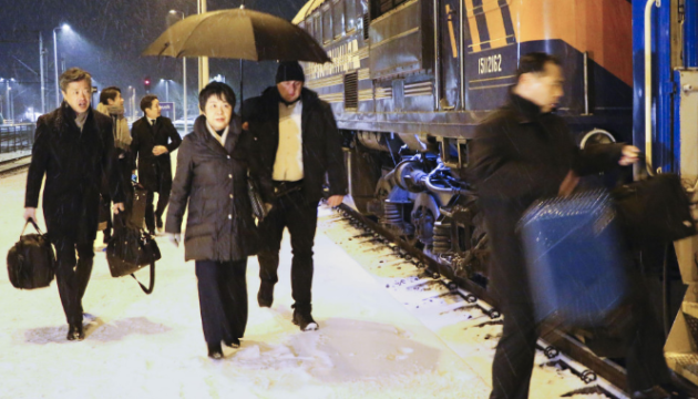 До України з візитом прибула глава МЗС Японії