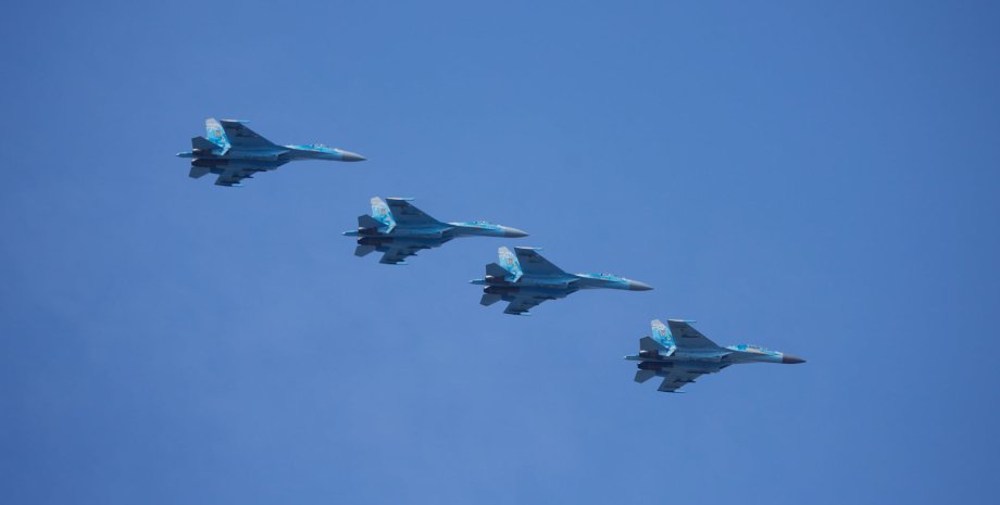 Питання танків вирішили, тему літаків зрушили з місця, – міністр Кулеба