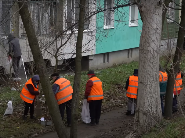 У Львові у 17 будинках, які постраждали внаслідок атаки, відновили постачання електрики та води